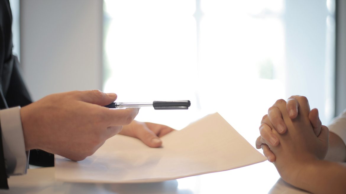 How to pick the right real estate agent
